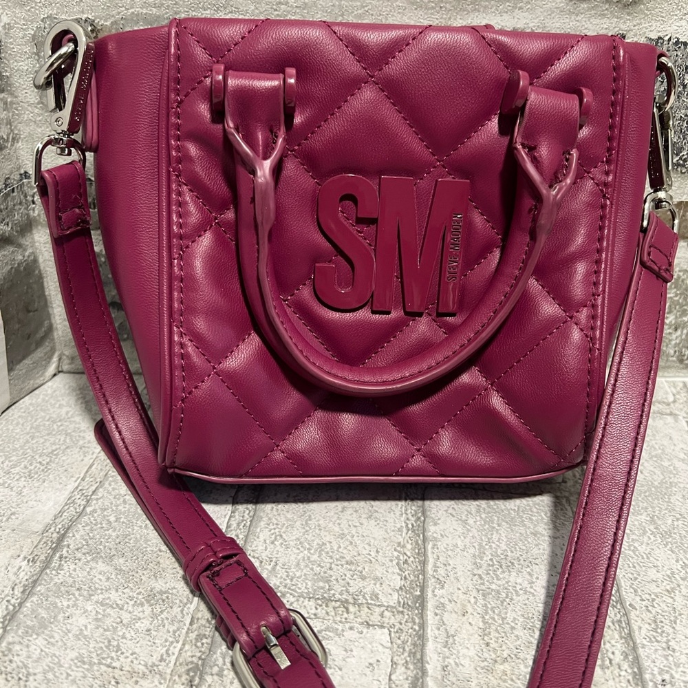 Steve Madden BBABI Crossbody Quilted Purse Women's Tote Bag CRANBERRY small